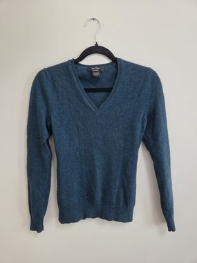 Lord & Taylor Cashmere V-Neck Sweater in Teal Blue